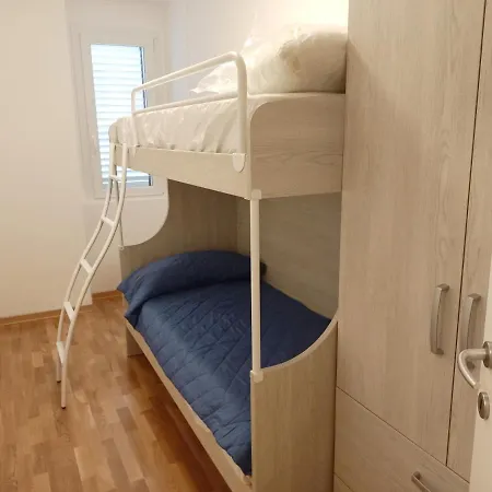 Apartment Noemi Miramar